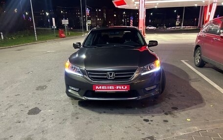 Honda Accord IX рестайлинг, 2013 год, 800 000 рублей, 7 фотография