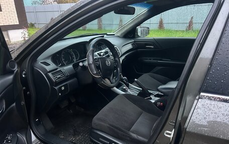 Honda Accord IX рестайлинг, 2013 год, 800 000 рублей, 14 фотография