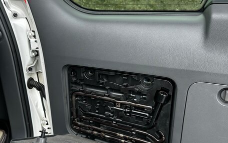 Toyota Land Cruiser Prado 150 рестайлинг 2, 2012 год, 3 600 000 рублей, 9 фотография