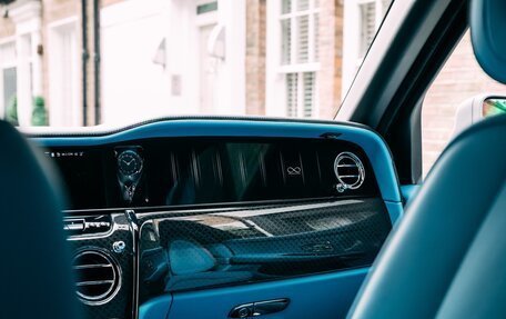 Rolls-Royce Cullinan, 2026 год, 63 900 000 рублей, 25 фотография