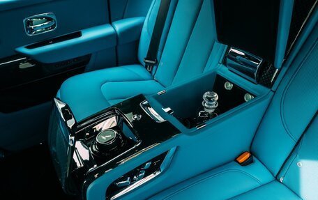 Rolls-Royce Cullinan, 2026 год, 63 900 000 рублей, 32 фотография