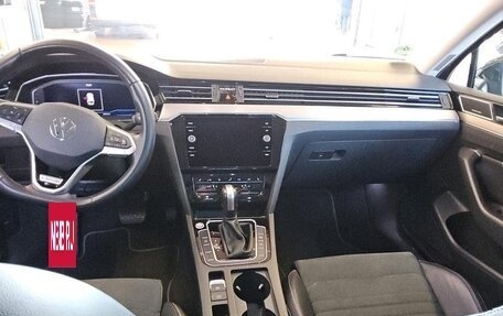 Volkswagen Passat B8 рестайлинг, 2022 год, 2 450 000 рублей, 4 фотография