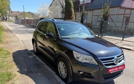 Volkswagen Tiguan I, 2010 год, 1 100 000 рублей, 2 фотография