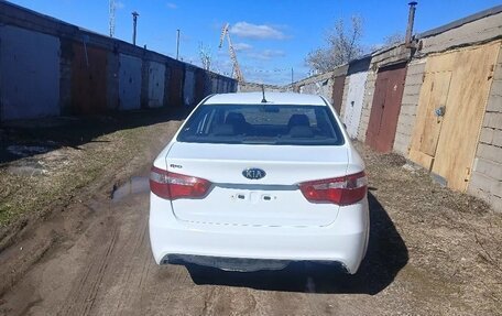 KIA Rio III рестайлинг, 2013 год, 250 000 рублей, 2 фотография