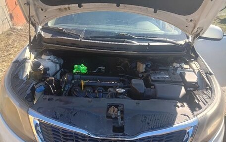 KIA Rio III рестайлинг, 2013 год, 250 000 рублей, 7 фотография