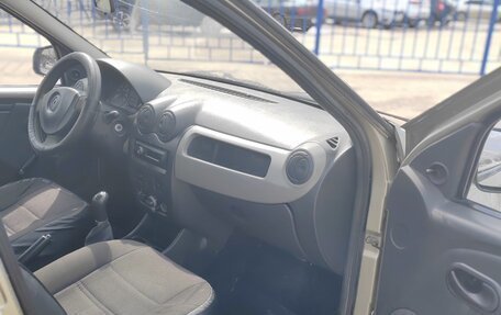 Renault Logan I, 2010 год, 290 000 рублей, 6 фотография