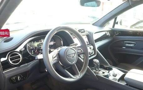 Bentley Bentayga I, 2021 год, 17 000 000 рублей, 13 фотография