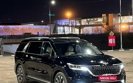 KIA Carnival, 2022 год, 3 570 000 рублей, 2 фотография