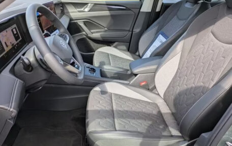 Volkswagen Tiguan, 2024 год, 5 627 007 рублей, 4 фотография