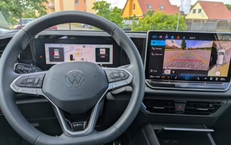 Volkswagen Tiguan, 2024 год, 5 627 007 рублей, 6 фотография