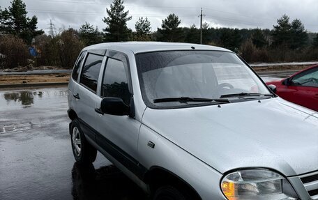 Chevrolet Niva I рестайлинг, 2005 год, 350 000 рублей, 2 фотография