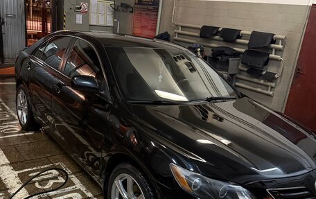 Toyota Camry, 2006 год, 850 000 рублей, 2 фотография