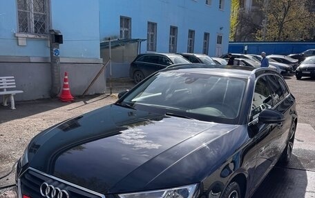 Audi A4, 2019 год, 2 000 000 рублей, 8 фотография