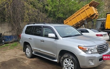 Toyota Land Cruiser 200, 2013 год, 3 300 000 рублей, 3 фотография