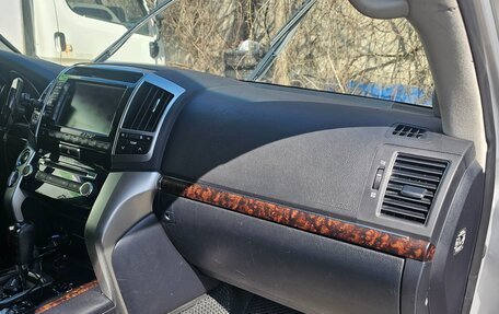 Toyota Land Cruiser 200, 2013 год, 3 300 000 рублей, 23 фотография