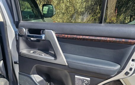 Toyota Land Cruiser 200, 2013 год, 3 300 000 рублей, 20 фотография