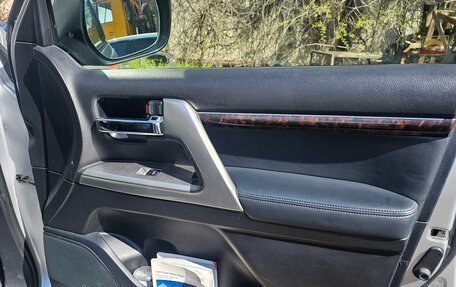 Toyota Land Cruiser 200, 2013 год, 3 300 000 рублей, 22 фотография