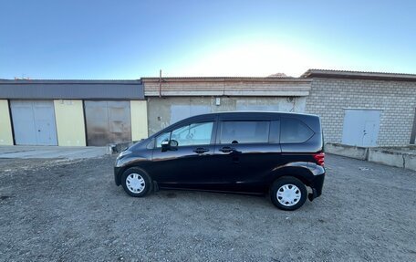 Honda Freed I, 2009 год, 910 000 рублей, 2 фотография
