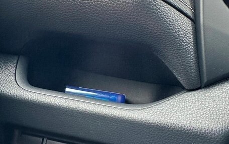 Toyota RAV4, 2022 год, 2 630 000 рублей, 7 фотография