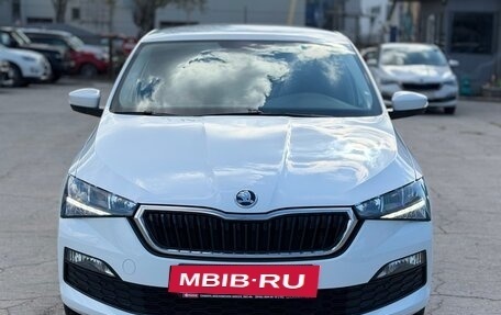 Skoda Rapid II, 2020 год, 1 950 000 рублей, 2 фотография