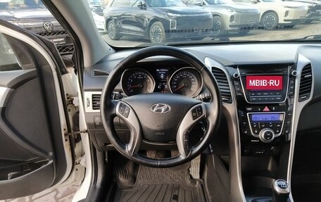 Hyundai i30 II рестайлинг, 2014 год, 849 000 рублей, 15 фотография