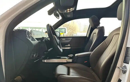 Mercedes-Benz GLB, 2023 год, 2 770 000 рублей, 7 фотография