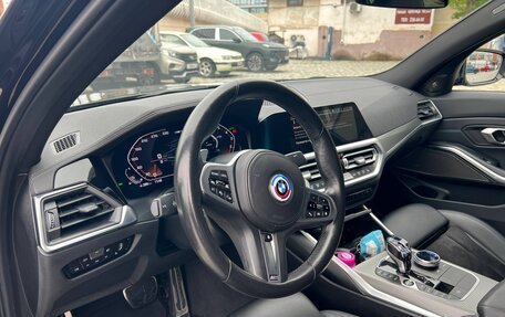 BMW 3 серия, 2021 год, 5 600 000 рублей, 11 фотография