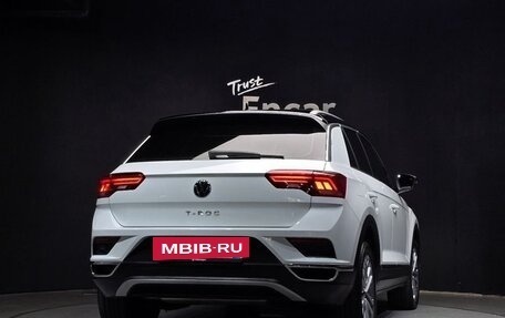 Volkswagen T-Roc I, 2021 год, 2 265 000 рублей, 4 фотография