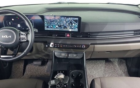 KIA Carnival, 2024 год, 4 150 000 рублей, 7 фотография