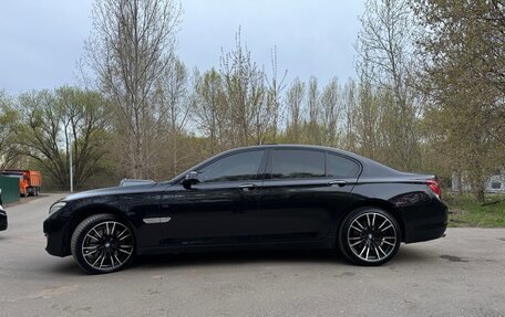 BMW 7 серия, 2013 год, 2 850 000 рублей, 11 фотография