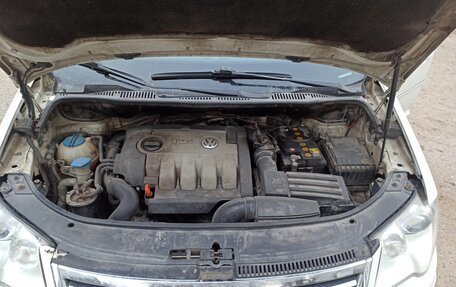 Volkswagen Touran III, 2009 год, 480 000 рублей, 9 фотография