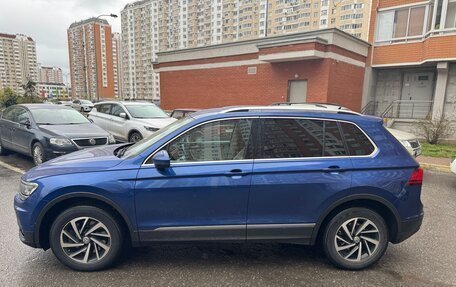 Volkswagen Tiguan II, 2018 год, 2 950 000 рублей, 3 фотография