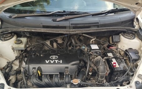 Toyota Ist II, 2004 год, 560 000 рублей, 11 фотография