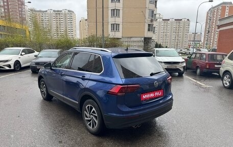 Volkswagen Tiguan II, 2018 год, 2 950 000 рублей, 5 фотография