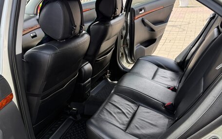 Toyota Avensis III рестайлинг, 2004 год, 680 000 рублей, 9 фотография