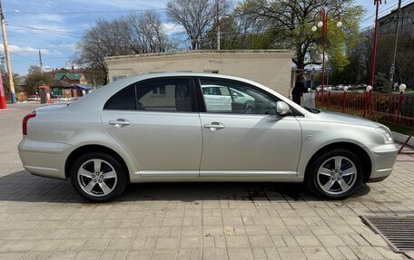 Toyota Avensis III рестайлинг, 2004 год, 680 000 рублей, 7 фотография