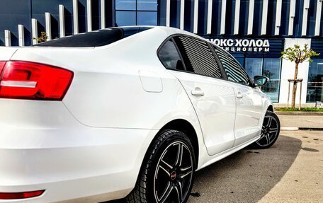 Volkswagen Jetta VI, 2015 год, 1 111 000 рублей, 7 фотография