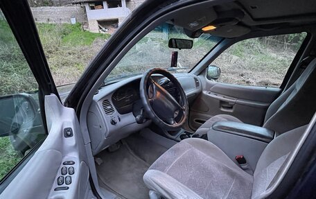 Ford Explorer III, 2000 год, 420 000 рублей, 4 фотография