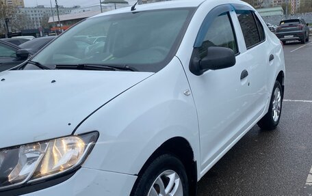 Renault Logan II, 2015 год, 650 000 рублей, 5 фотография