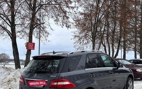 Mercedes-Benz M-Класс, 2012 год, 2 300 000 рублей, 2 фотография