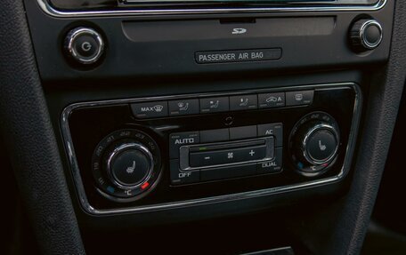 Skoda Superb III рестайлинг, 2012 год, 1 195 000 рублей, 15 фотография