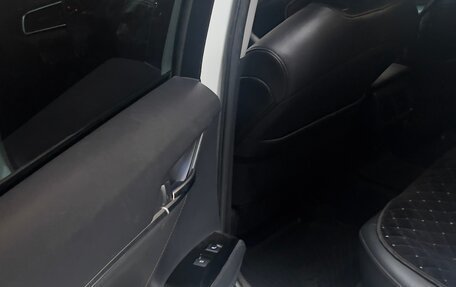 Toyota Camry, 2019 год, 2 350 000 рублей, 15 фотография