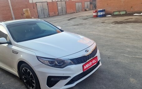 KIA Optima IV, 2018 год, 1 800 000 рублей, 1 фотография