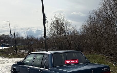 Volvo 760, 1989 год, 320 000 рублей, 1 фотография