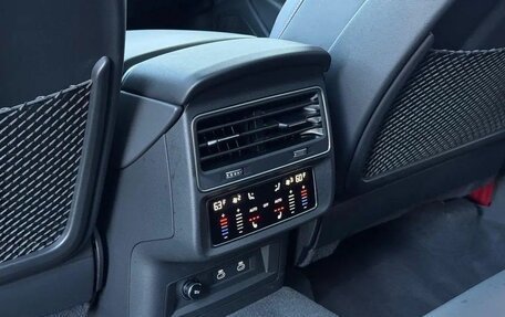 Audi SQ7, 2025 год, 15 950 000 рублей, 23 фотография