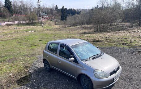 Toyota Vitz, 2001 год, 305 000 рублей, 3 фотография
