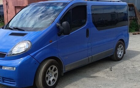 Opel Vivaro A рестайлинг, 2002 год, 1 050 000 рублей, 2 фотография