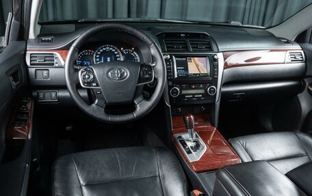 Toyota Camry, 2013 год, 1 689 000 рублей, 6 фотография