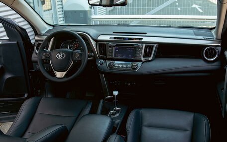 Toyota RAV4, 2014 год, 1 595 000 рублей, 14 фотография