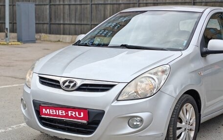 Hyundai i20 IB рестайлинг, 2009 год, 357 000 рублей, 2 фотография